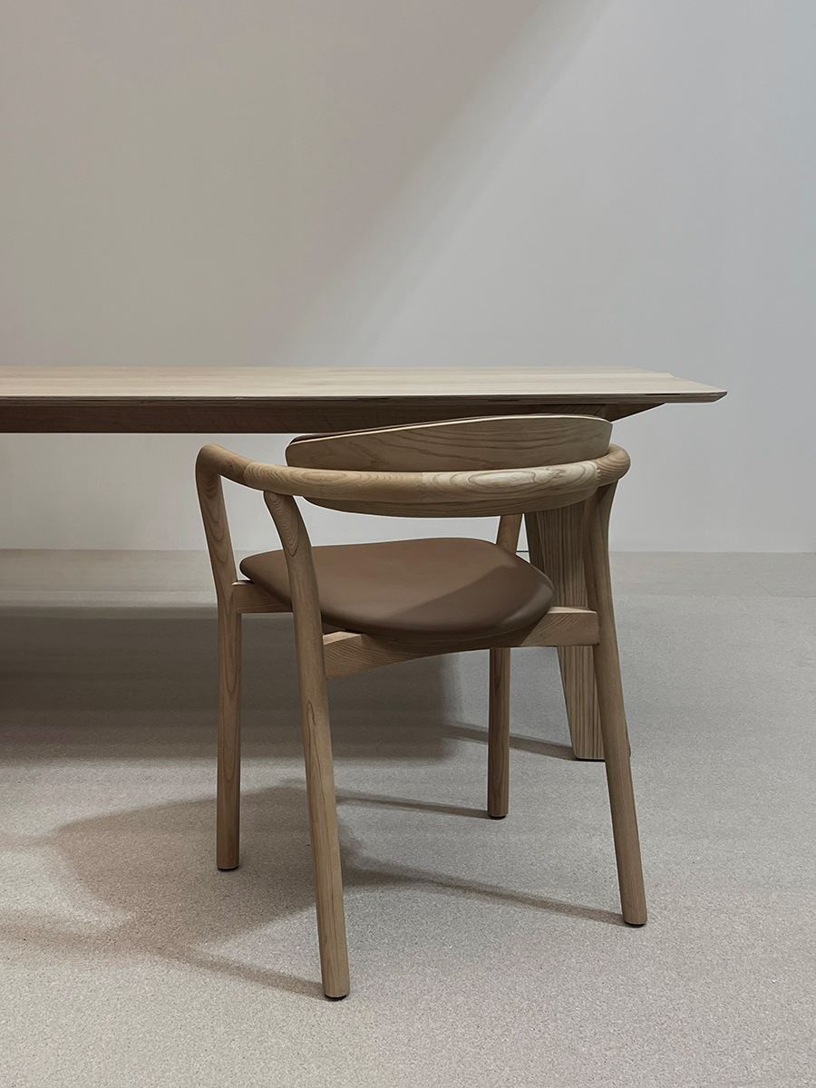 Cécile stackable chair by Mario Ruiz for Punt in wood