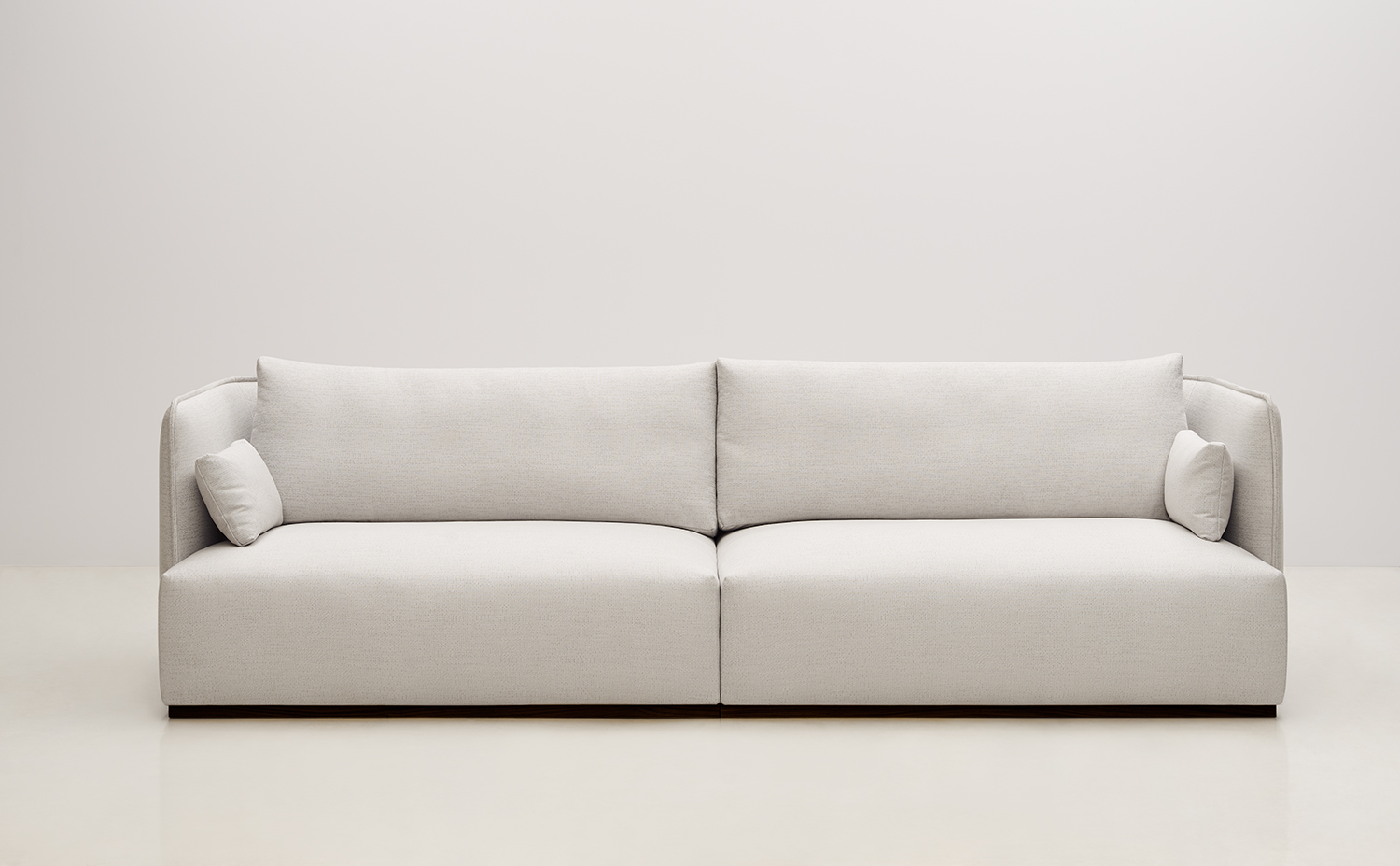 Serene sofa collection by Mario Ruiz for Joquer