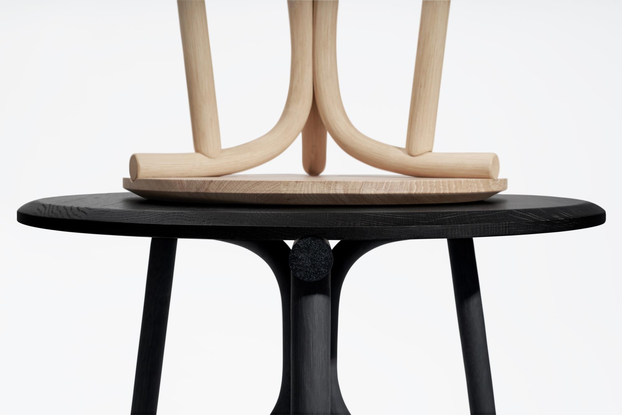Kiri Coffee Tables by Mario Ruiz for  Expormim