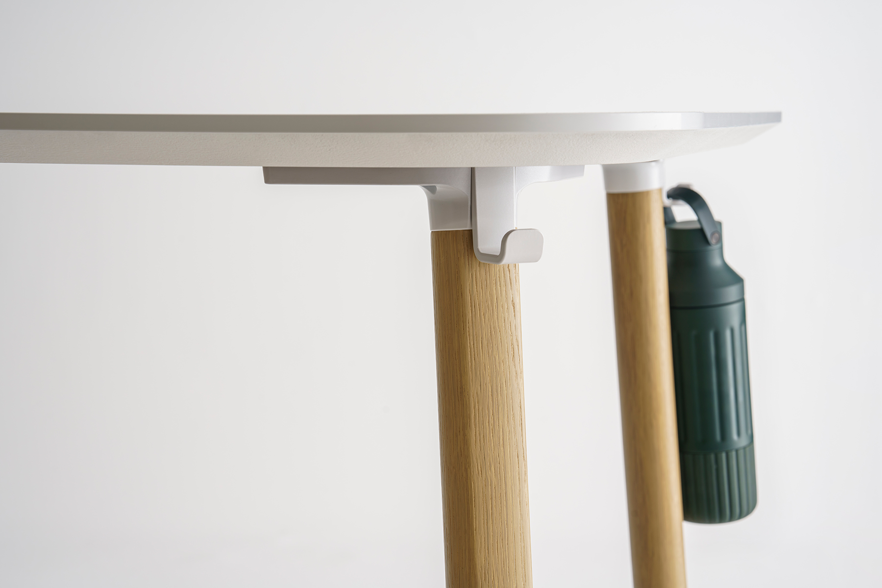 Bevy Mobile table by Mario Ruiz for Studio TK