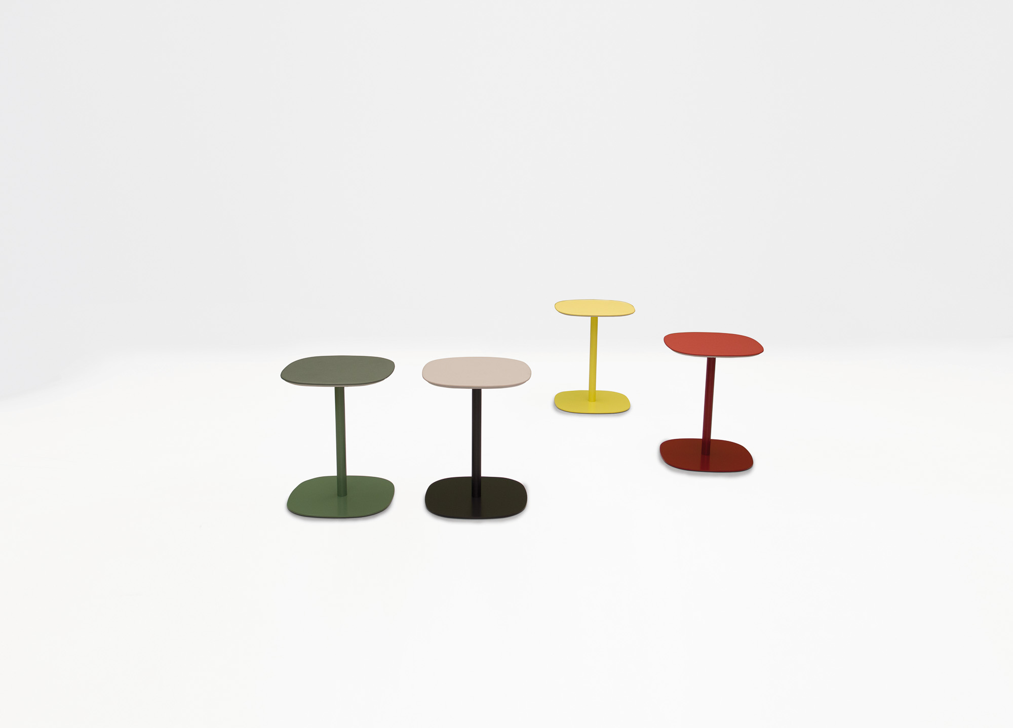 Tab Tables by Mario Ruiz for Joquer