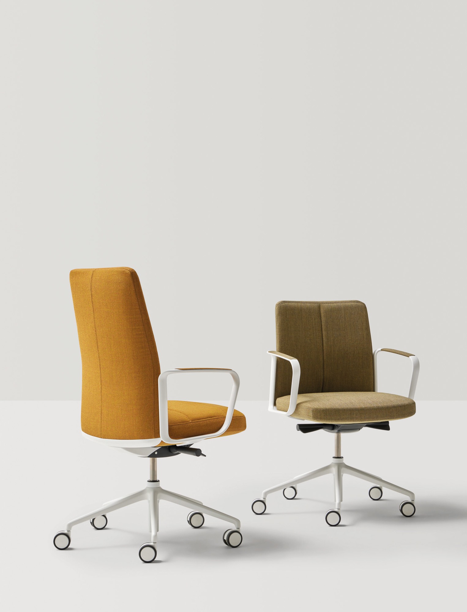 Zenpro, an executive armchair by Barcelona based designer Mario Ruiz for Inclass