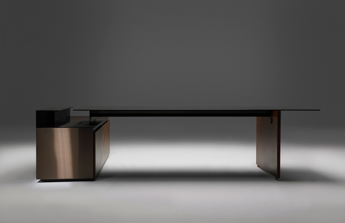 Neutra Table